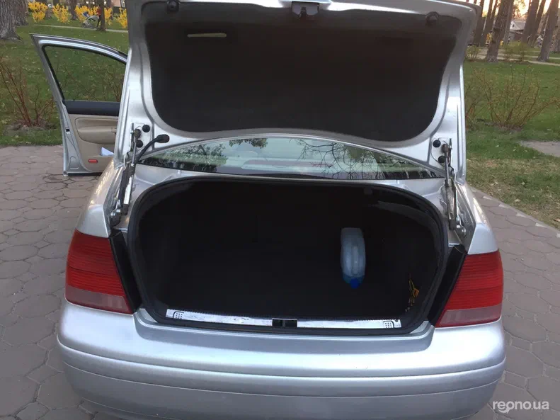 Volkswagen Bora 2002 - 5