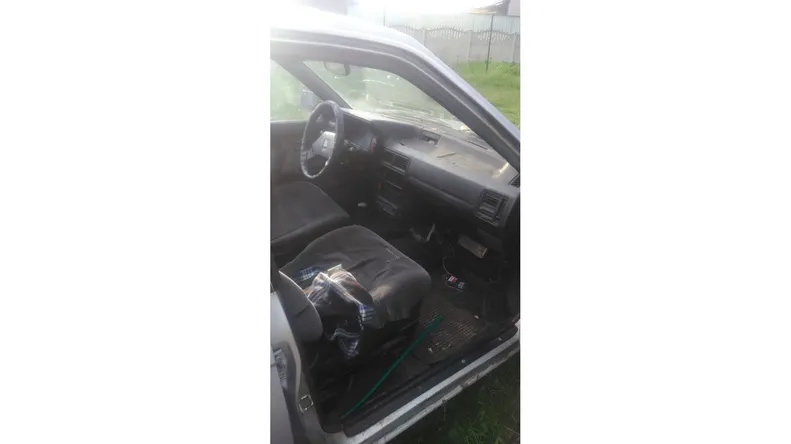 Mazda 323f 1986