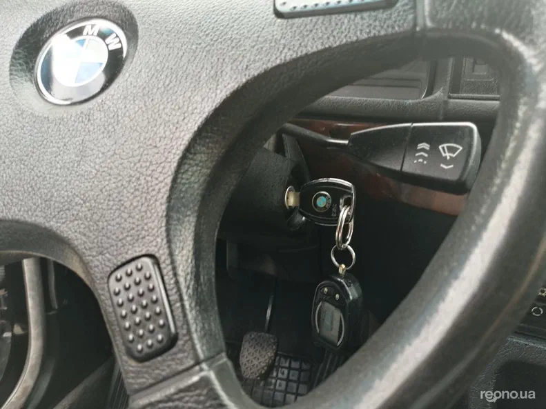 BMW 5 серія 1988 - 10