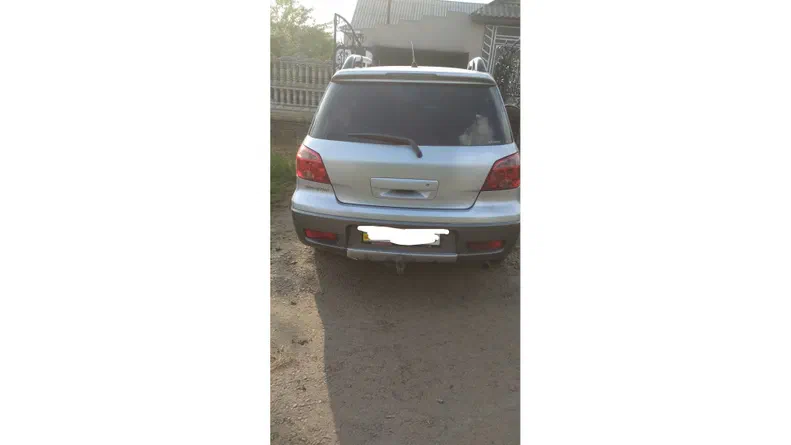 Mitsubishi Outlander 2006 - 7