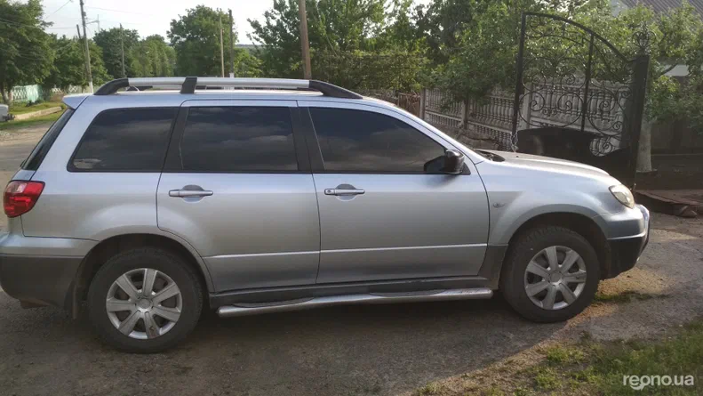 Mitsubishi Outlander 2006