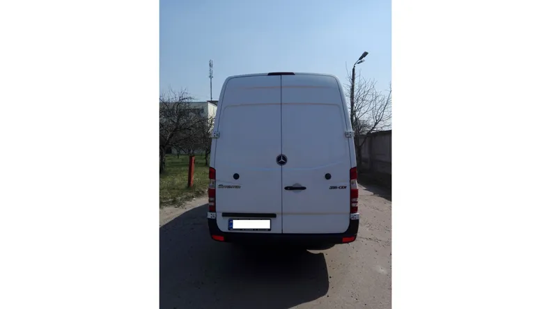 Mercedes-Benz Sprinter 2012 - 23