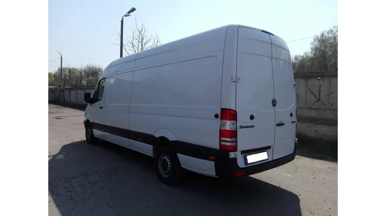 Mercedes-Benz Sprinter 2012 - 28