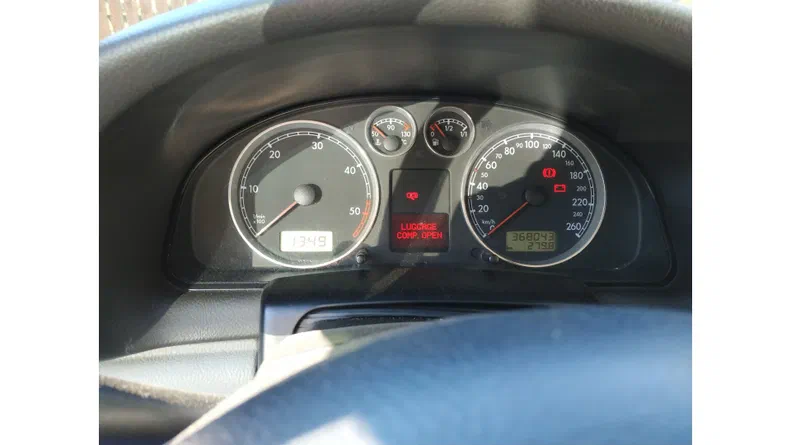 Volkswagen Passat 2001 - 7