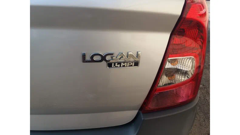 Renault Logan 2009 - 5