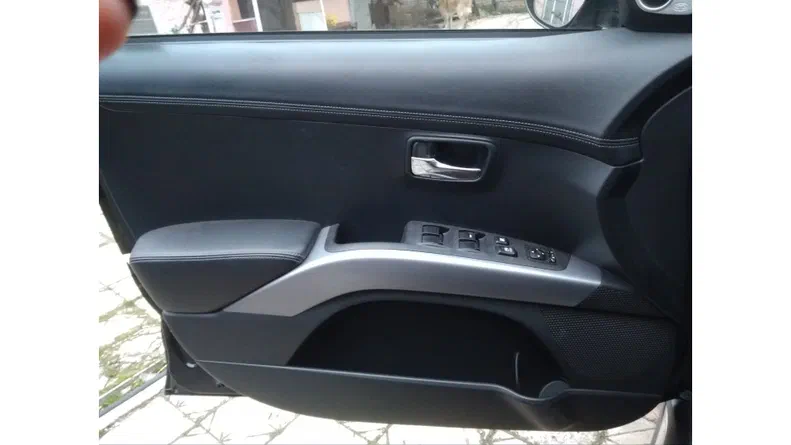 Mitsubishi Outlander 2011