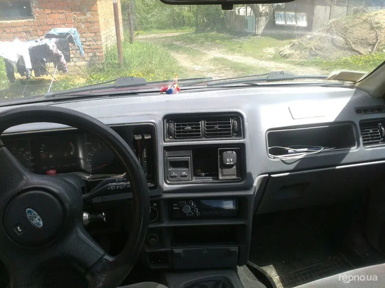 Ford Sierra 1990 - 10