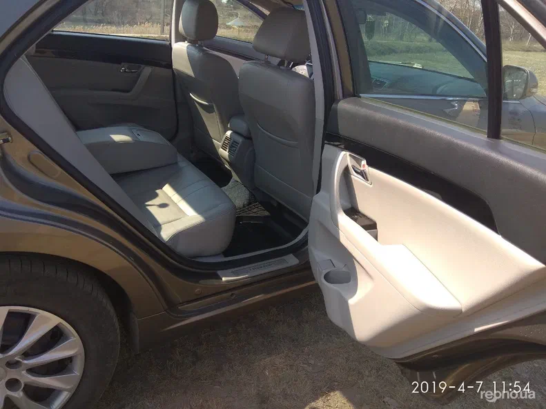 Geely Emgrand EC8 2013 - 18