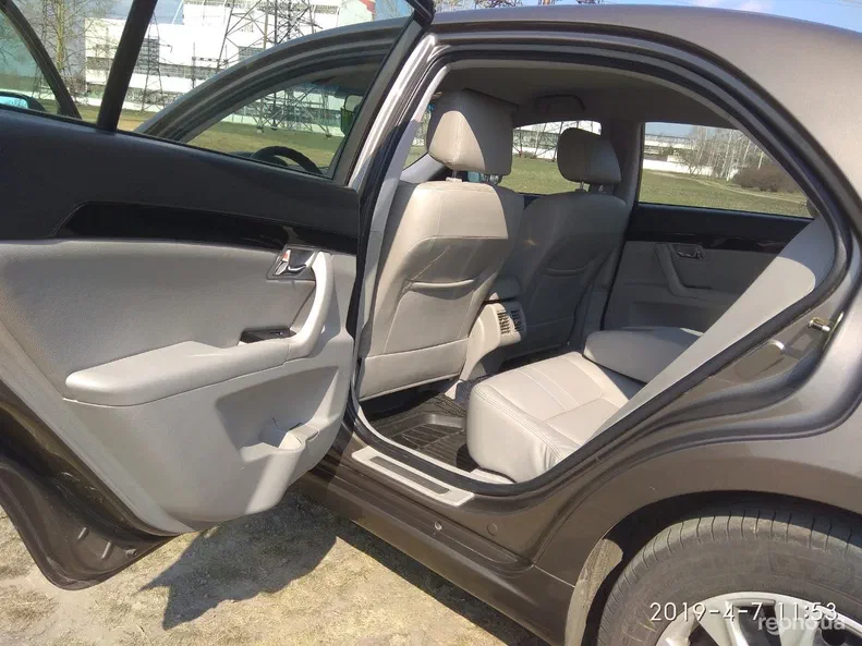 Geely Emgrand EC8 2013