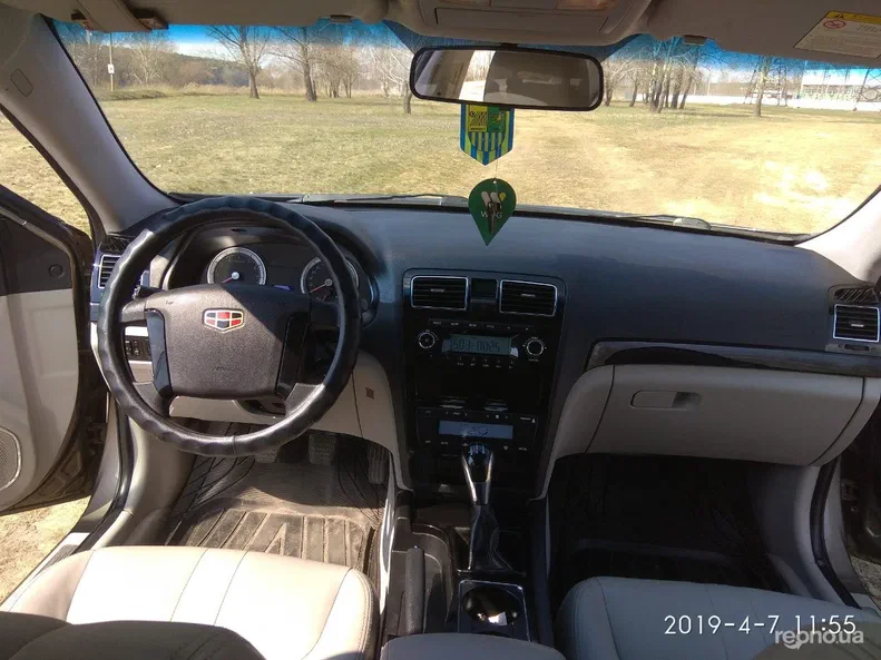 Geely Emgrand EC8 2013 - 11