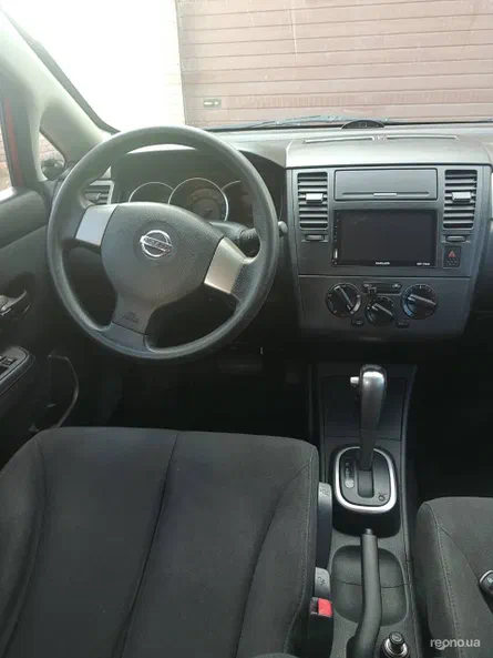 Nissan Tiida 2008