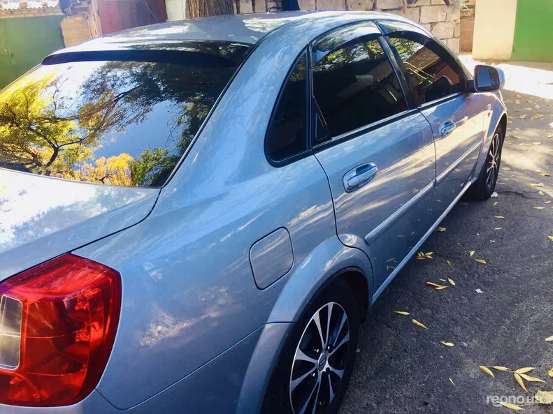 Daewoo Gentra 2013 - 5