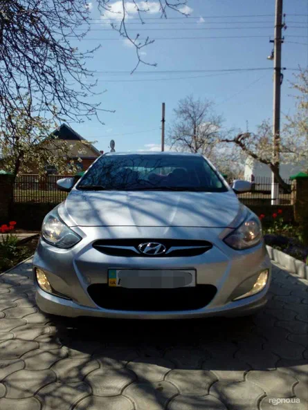 Hyundai Accent 2011