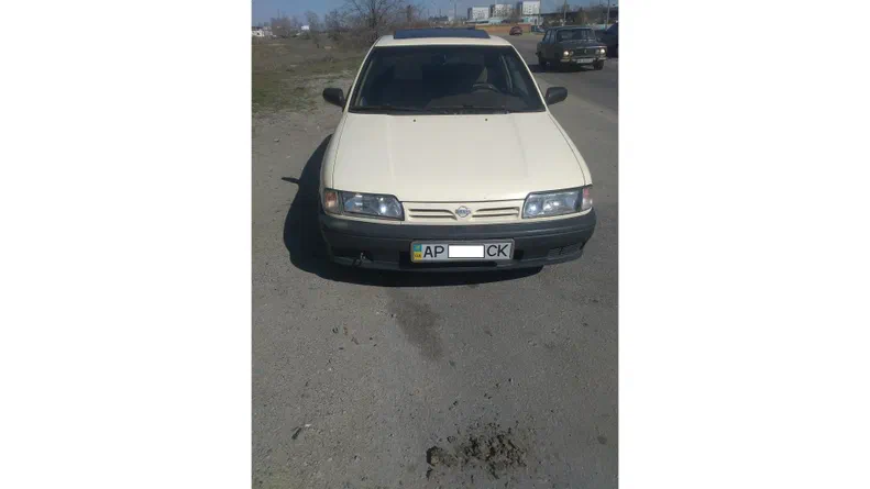 Nissan Primera 1993