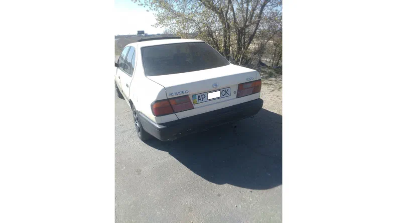 Nissan Primera 1993