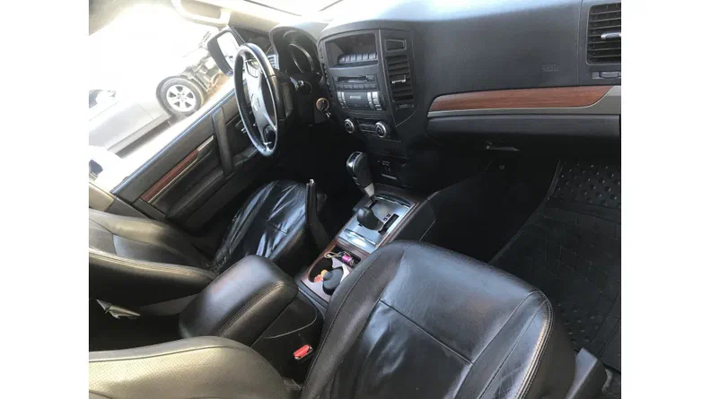 Mitsubishi Pajero 2008 - 6