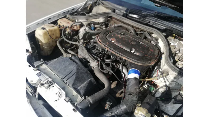 Mercedes-Benz E-Клас 1988 - 14