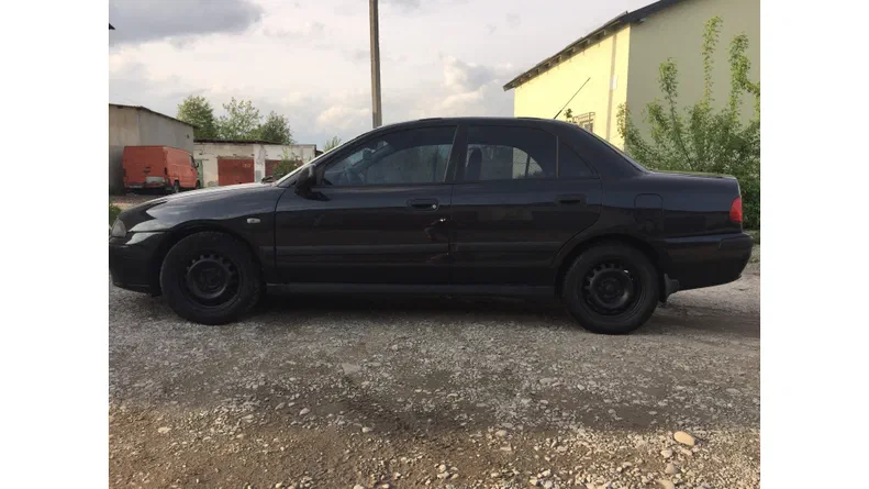 Mitsubishi Carisma 2002