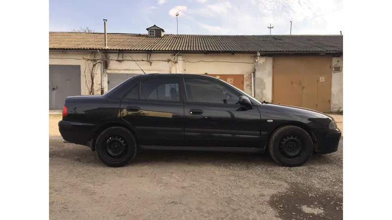 Mitsubishi Carisma 2002