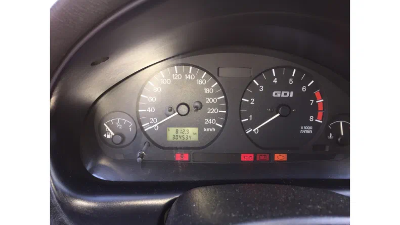 Mitsubishi Carisma 2002