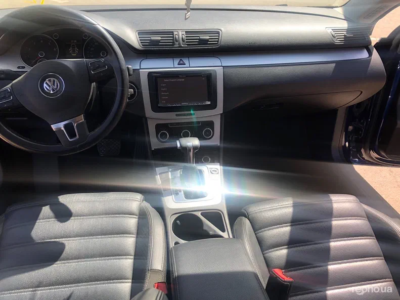 Volkswagen Passat CC 2010 - 7