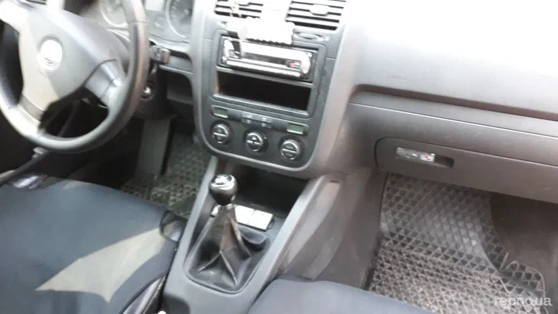 Volkswagen Golf 2005 - 8