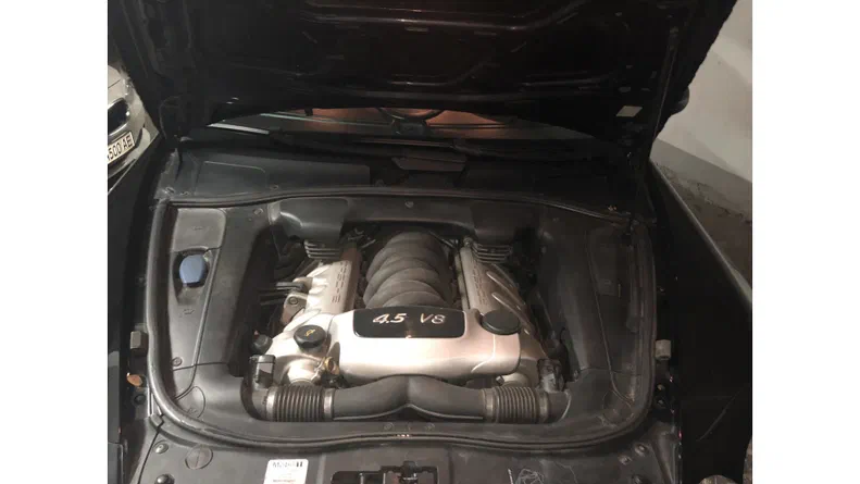 Porsche Cayenne 2005 - 10