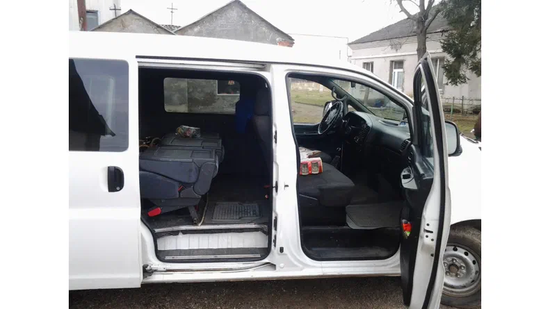 Hyundai H-1 2004 - 7