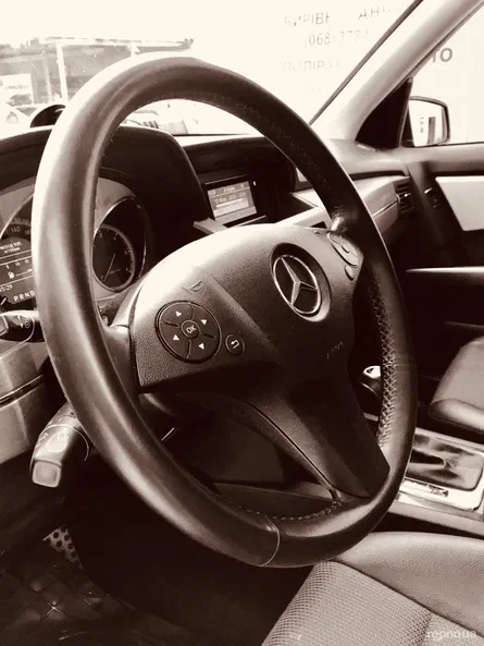 Mercedes-Benz GLK-Клас 2012 - 10