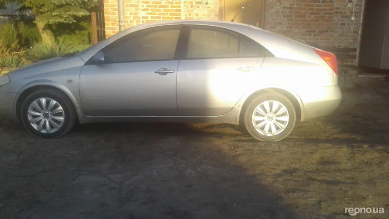 Nissan Primera 2003