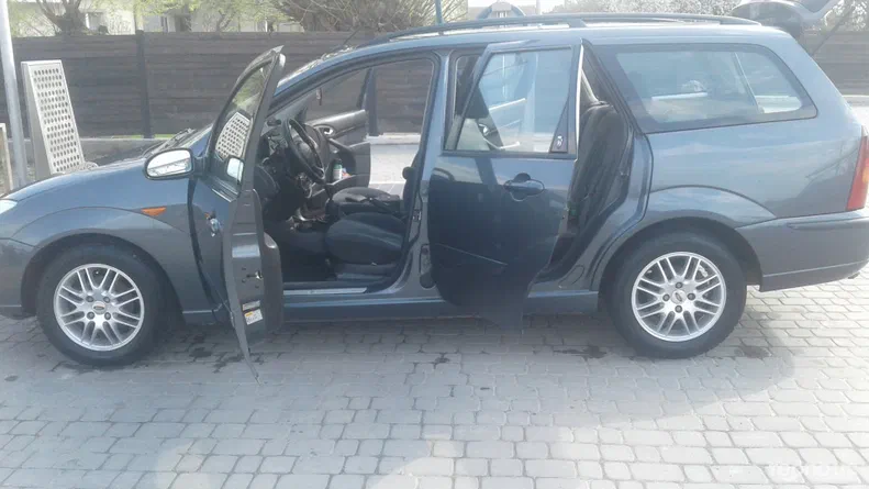 Ford Focus 2002 - 9