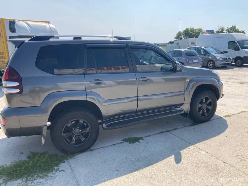 Toyota Land Cruiser Prado 2006 - 12