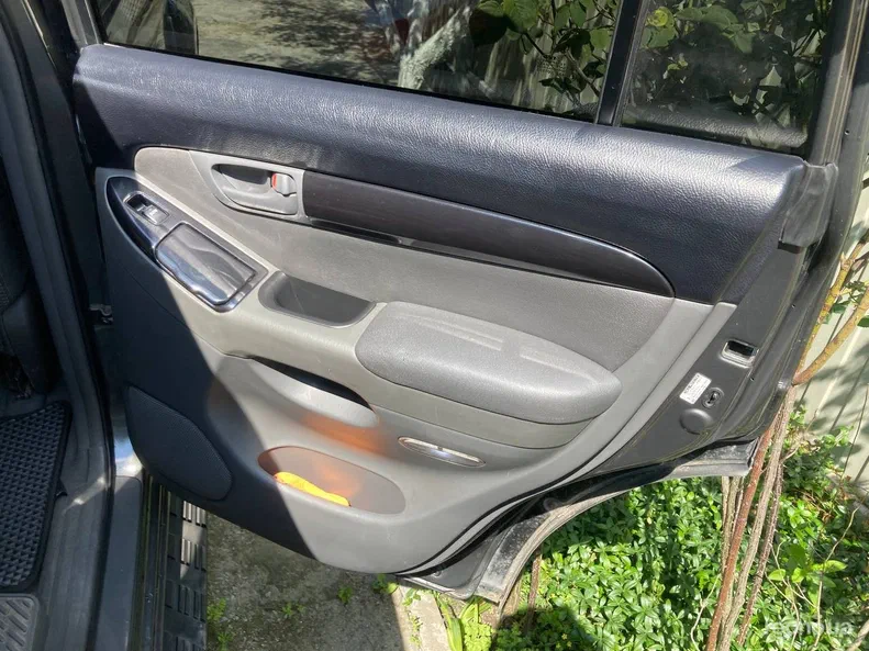 Toyota Land Cruiser Prado 2006 - 8