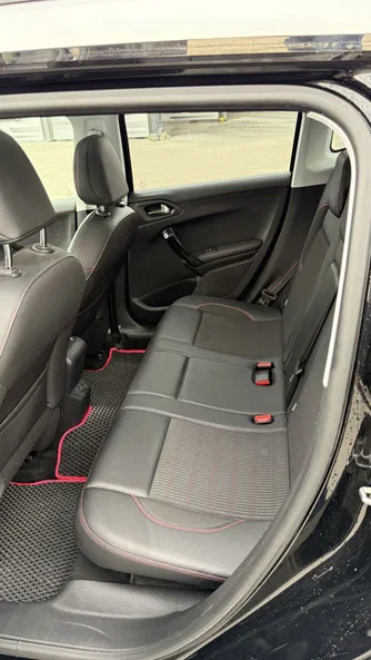 Peugeot 2008 2016 - 12