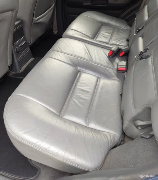 Nissan Pathfinder 2000 - 7