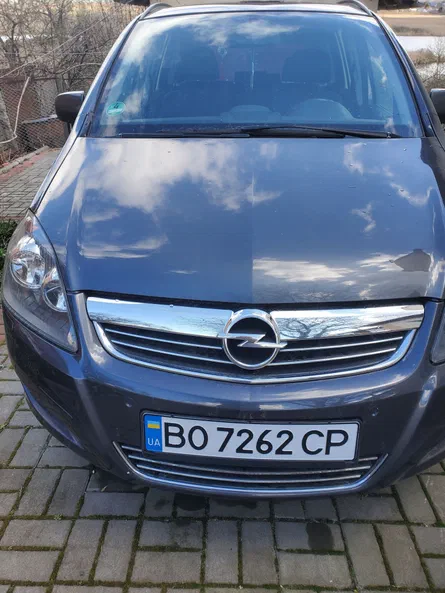 Opel Zafira 2012 - 5
