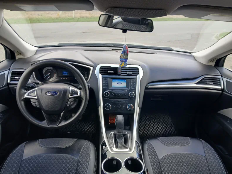 Ford Fusion 2013 - 9