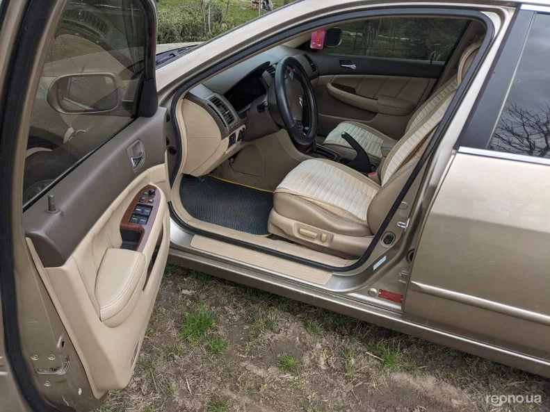 Honda Accord 2006 - 8