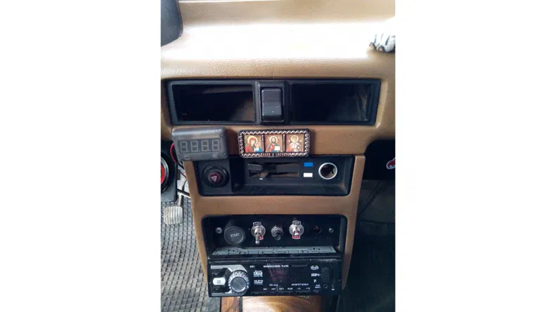 Москвич 2140 1986 - 9