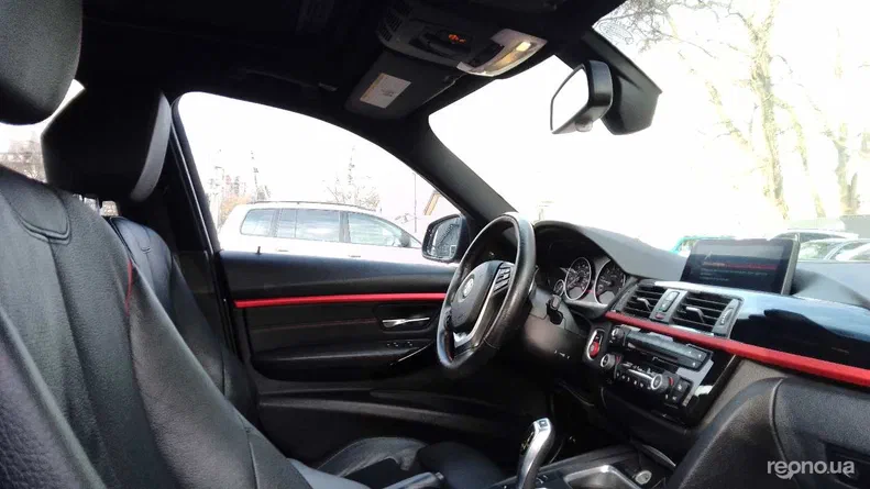 BMW 3 серія 2012 - 10
