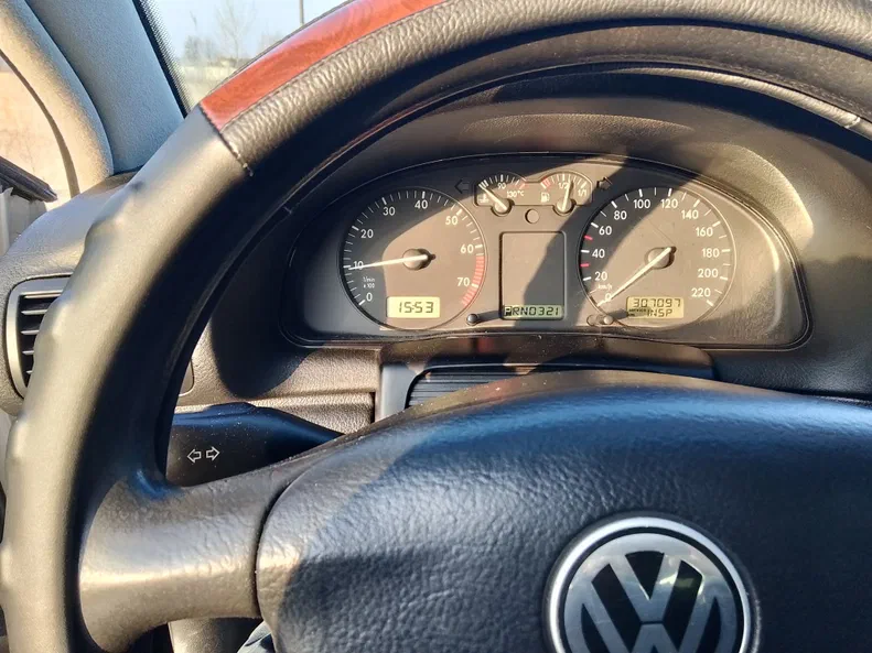 Volkswagen Passat 1997 - 9