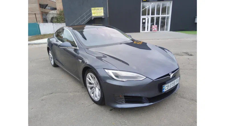 Tesla Model S 2017