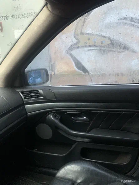 BMW 5 серія 1996 - 8