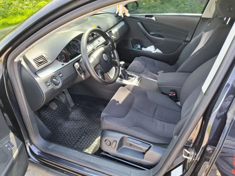 Volkswagen Passat 2009 - 5