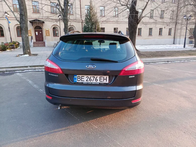 Ford Mondeo 2009 - 12