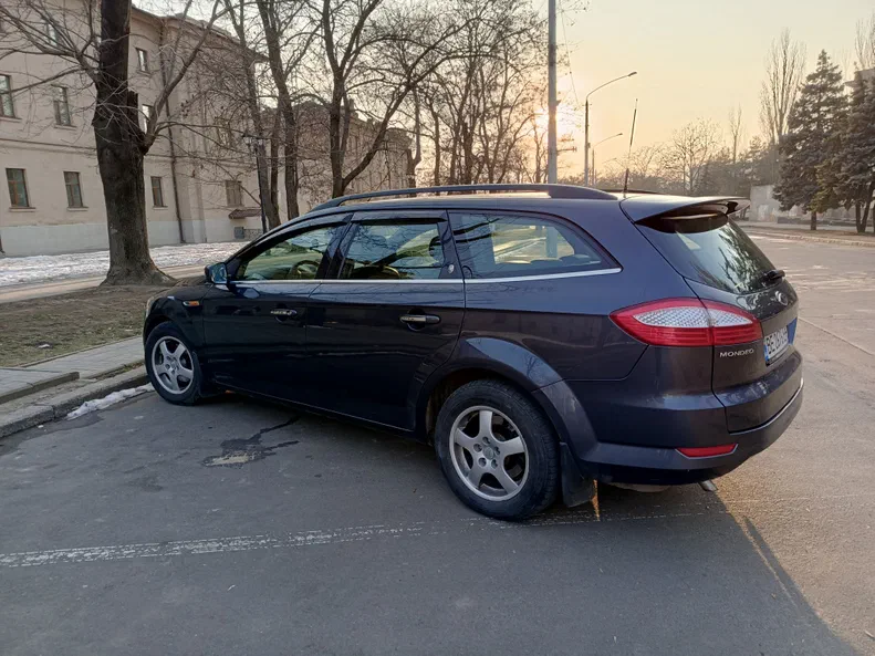 Ford Mondeo 2009 - 19