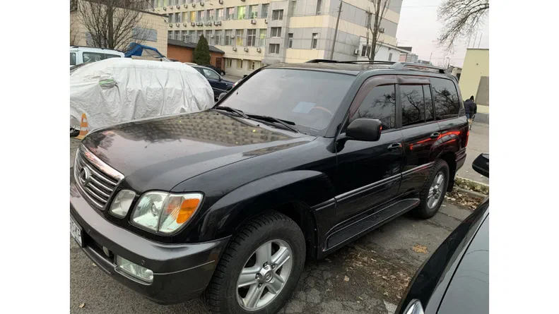 Lexus LX 2006
