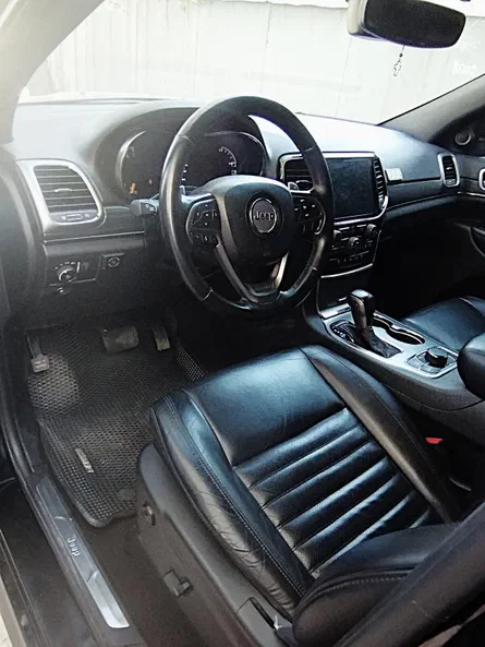 Jeep Grand Cherokee 2020 - 5