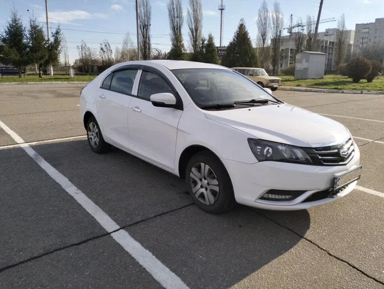 Geely Emgrand EC7 2016