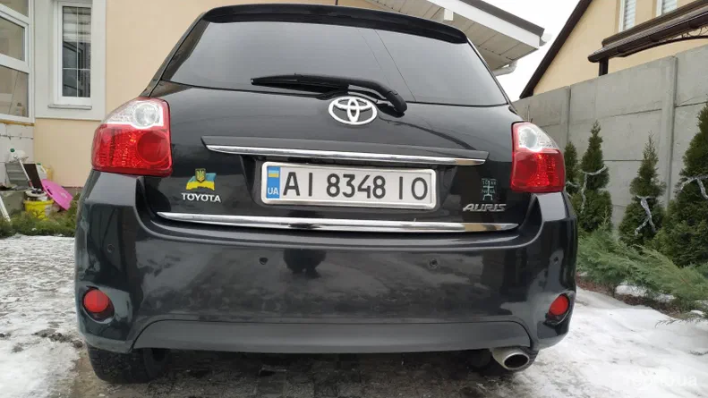 Toyota Auris 2011 - 13